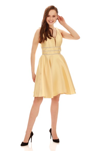 Carmen Sarı Saten Beli Taşlı Dekolteli Abiye Elbise