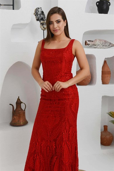 PC55611-13CARMENCarmen Kırmızı Dantel Kare Yaka Uzun Abiye Elbise